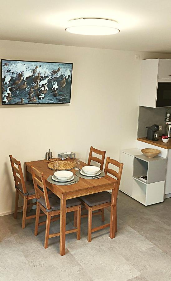Apartman Na Kraji Lesa Янов над Нисоу Екстериор снимка